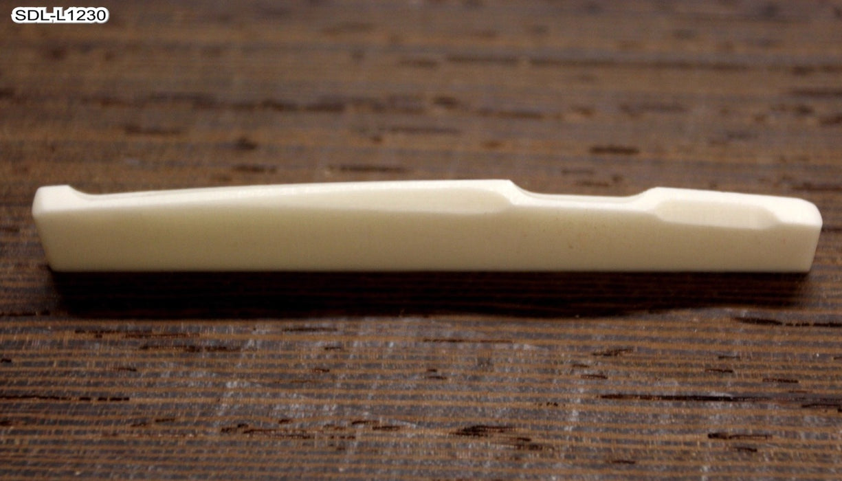 Fully Compensated Bleached Bone Saddle for Acoustic Guitars (72x2.7x11mm R)